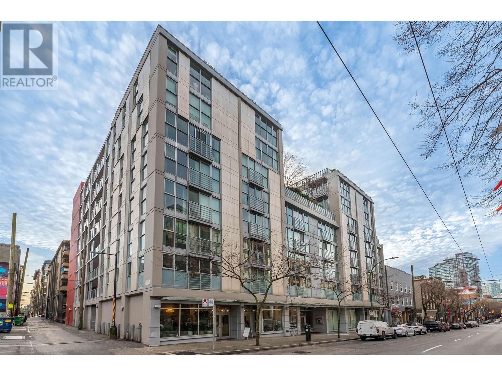 816 168 POWELL STREET, Vancouver, British Columbia