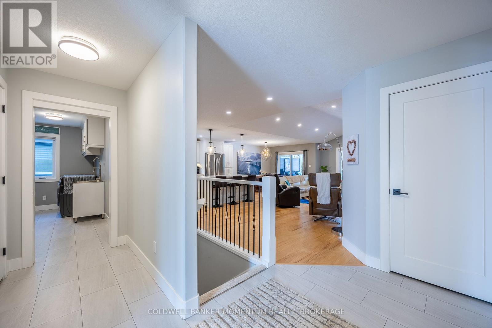 Property at 665 JAMES STREET image 5