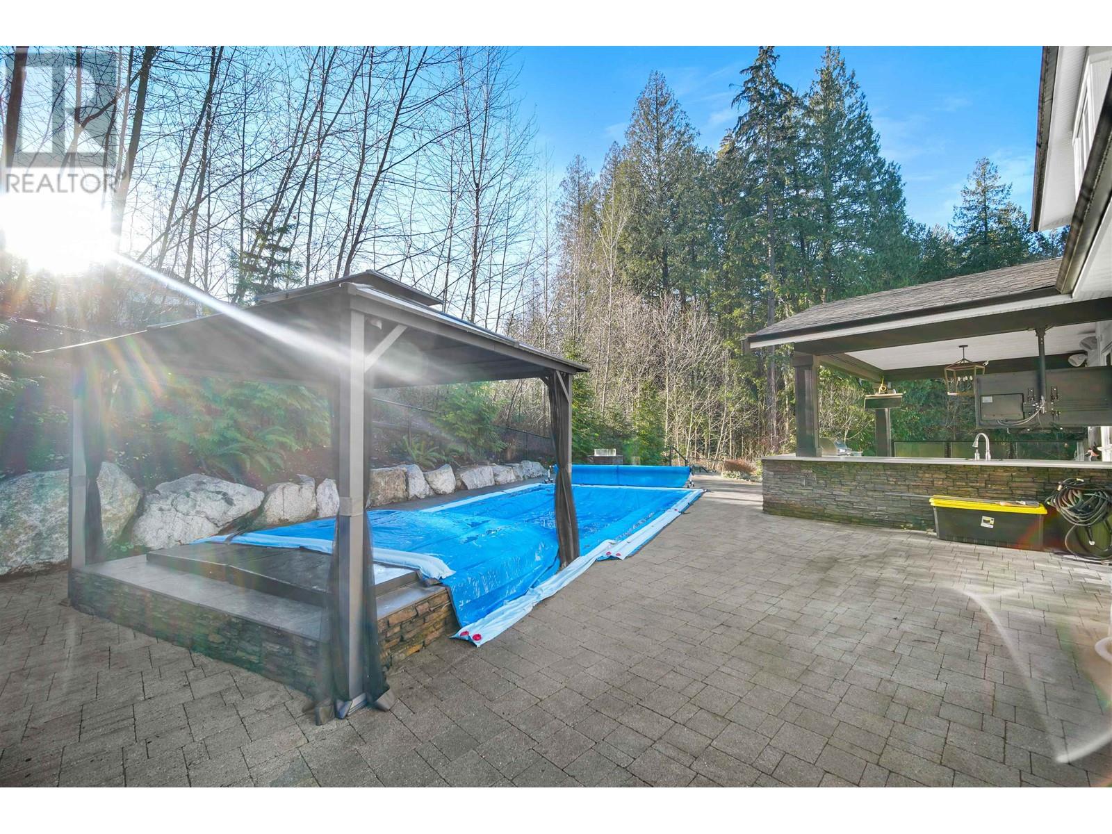 25350 Godwin Drive, Maple Ridge, British Columbia  V2W 1G9 - Photo 3 - R2954566