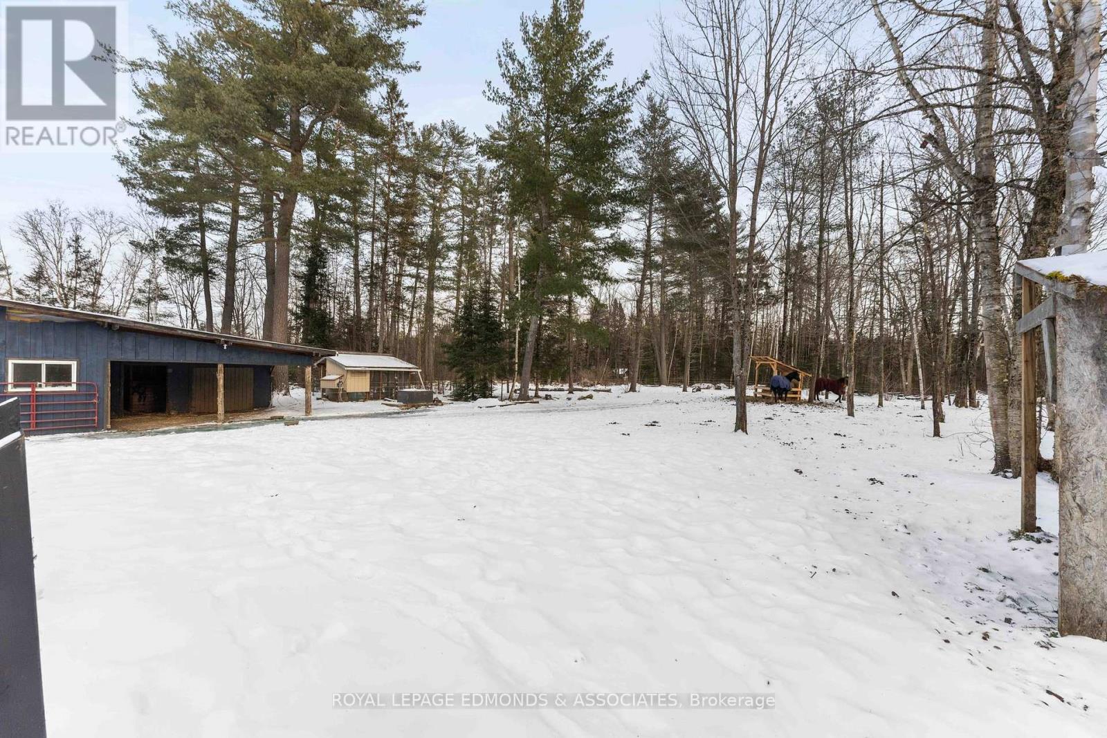 1077 ALLAN ROAD Laurentian Hills