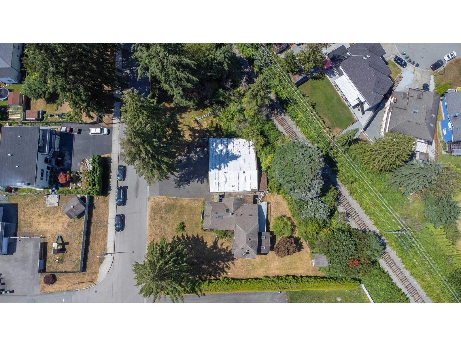 Property at 12129 100 AVENUE image 4