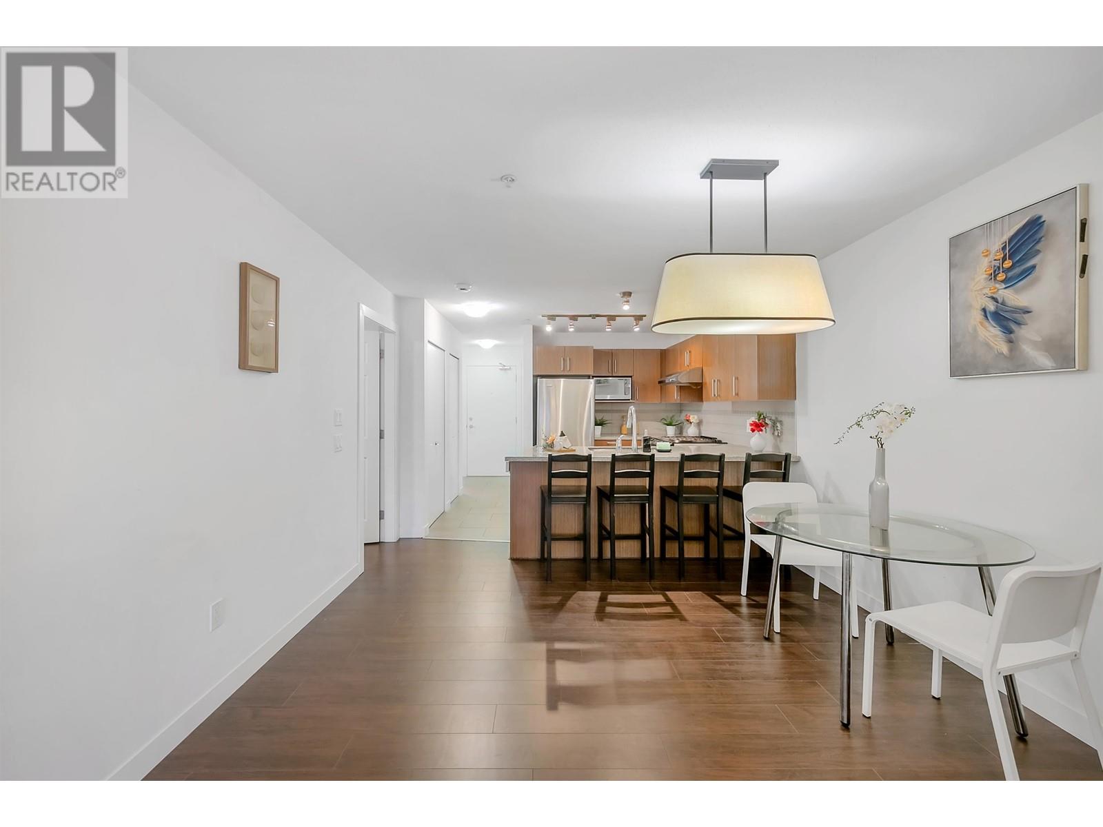 Listing Picture 6 of 13 : 114 6828 ECKERSLEY ROAD, Richmond / 烈治文 - 魯藝地產 Yvonne Lu Group - MLS Medallion Club Member