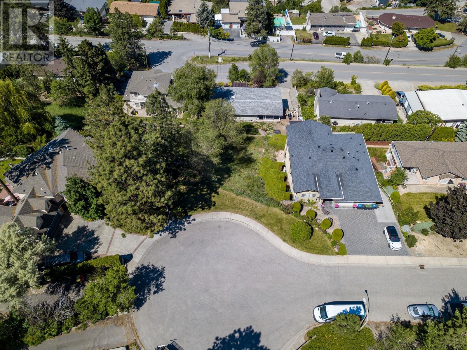 952 Ackerman Court, Kelowna, British Columbia  V1X 7L2 - Photo 5 - 10331381