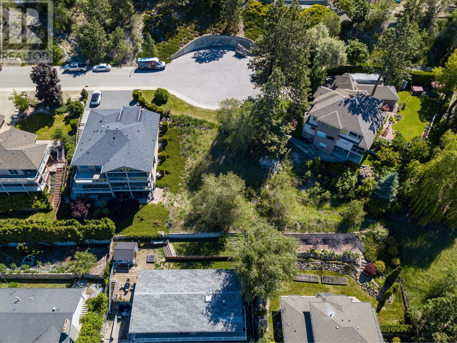952 Ackerman Court, Kelowna, British Columbia  V1X 7L2 - Photo 9 - 10331381