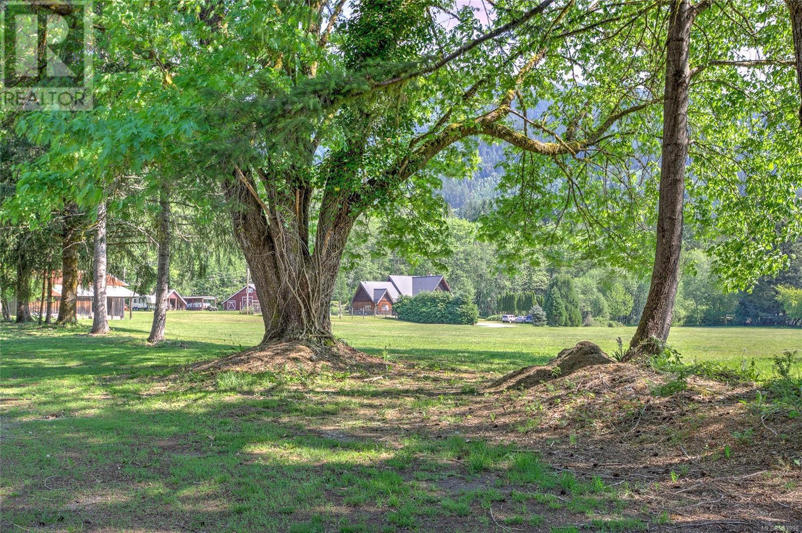 8035 Greendale Rd, Lake Cowichan, British Columbia