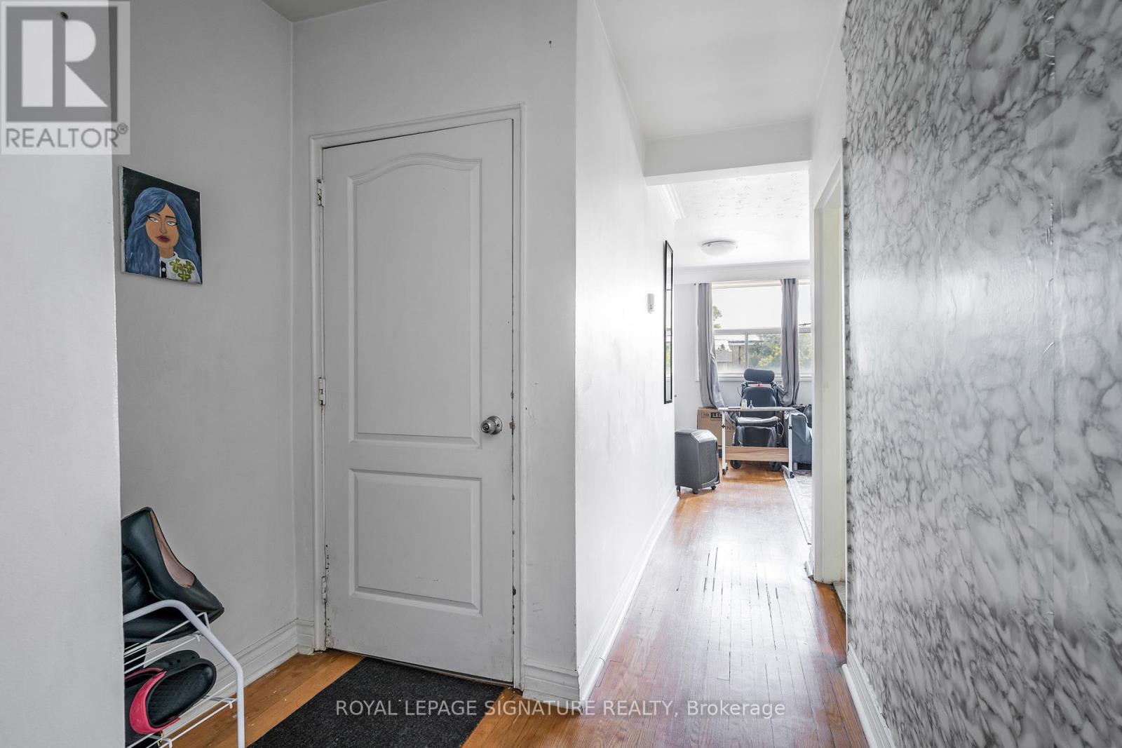 724 Wilson Avenue, Toronto, Ontario  M3K 1E2 - Photo 4 - W9260042