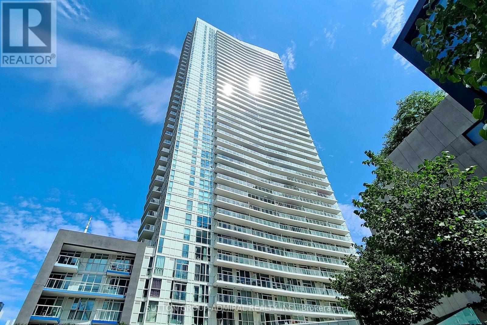 4012 - 75 Queens Wharf Road, Toronto, Ontario  M5V 0J8 - Photo 17 - C11916128