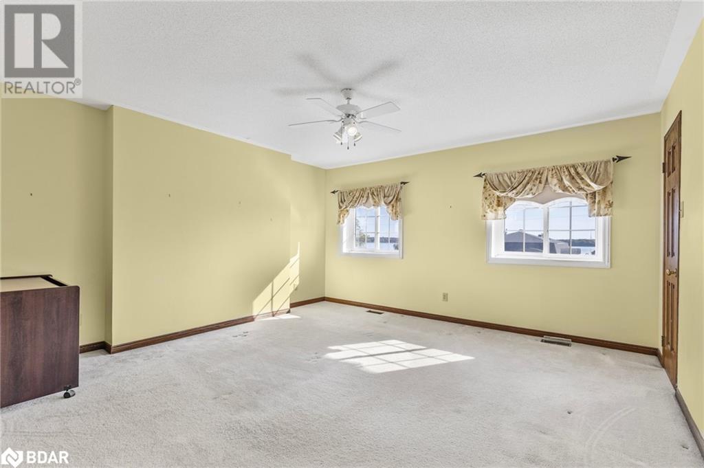 36 Kempenfelt Drive, Barrie, Ontario  L4M 1B9 - Photo 15 - 40688008