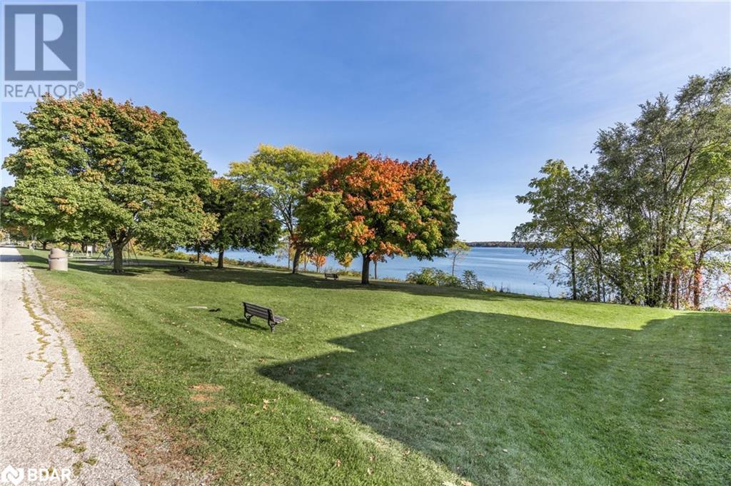 36 Kempenfelt Drive, Barrie, Ontario  L4M 1B9 - Photo 31 - 40688008