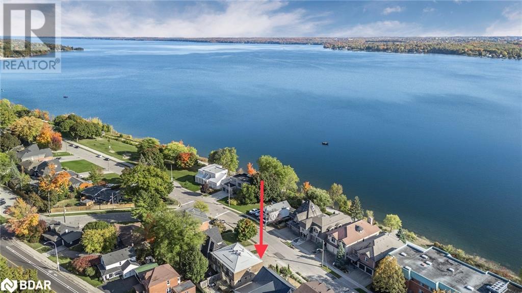 36 Kempenfelt Drive, Barrie, Ontario  L4M 1B9 - Photo 35 - 40688008