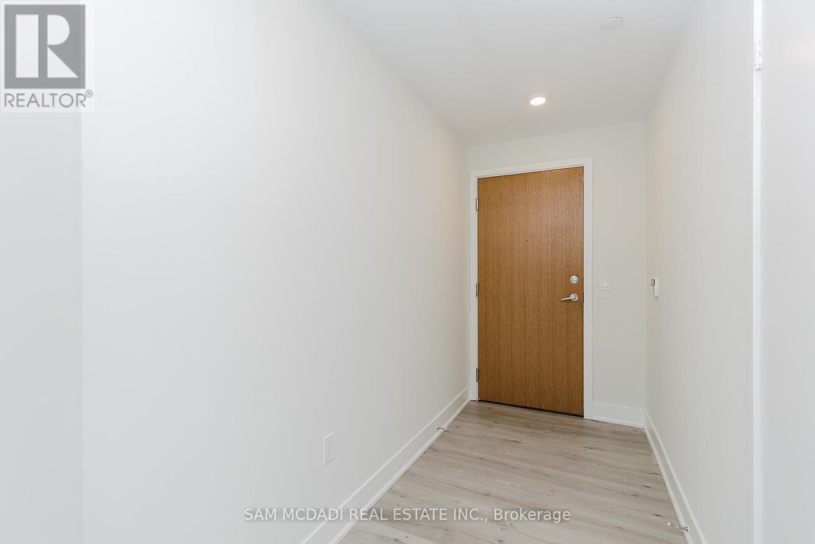 3702 - 20 Shore Breeze Drive, Toronto, Ontario  M8V 0C7 - Photo 8 - W11916109