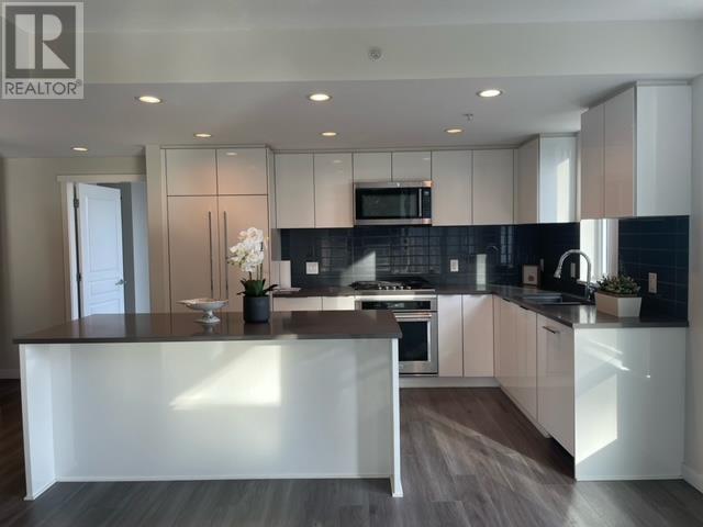 504 3096 Windsor Gate, Coquitlam, British Columbia  V3B 0P4 - Photo 8 - R2954528