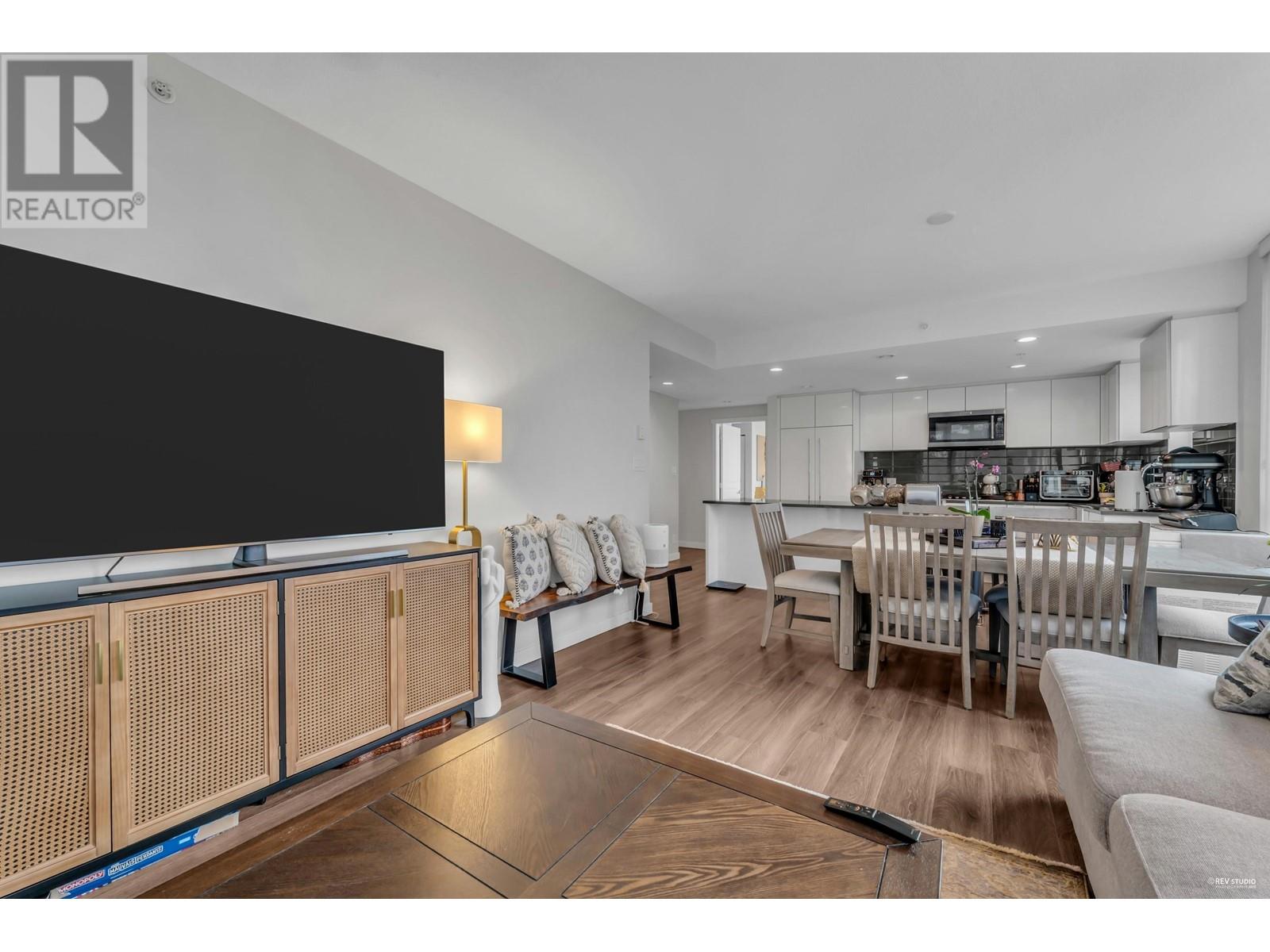 504 3096 Windsor Gate, Coquitlam, British Columbia  V3B 0P4 - Photo 15 - R2954528