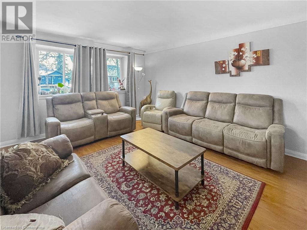 Property at 907 FENNELL Avenue image 4