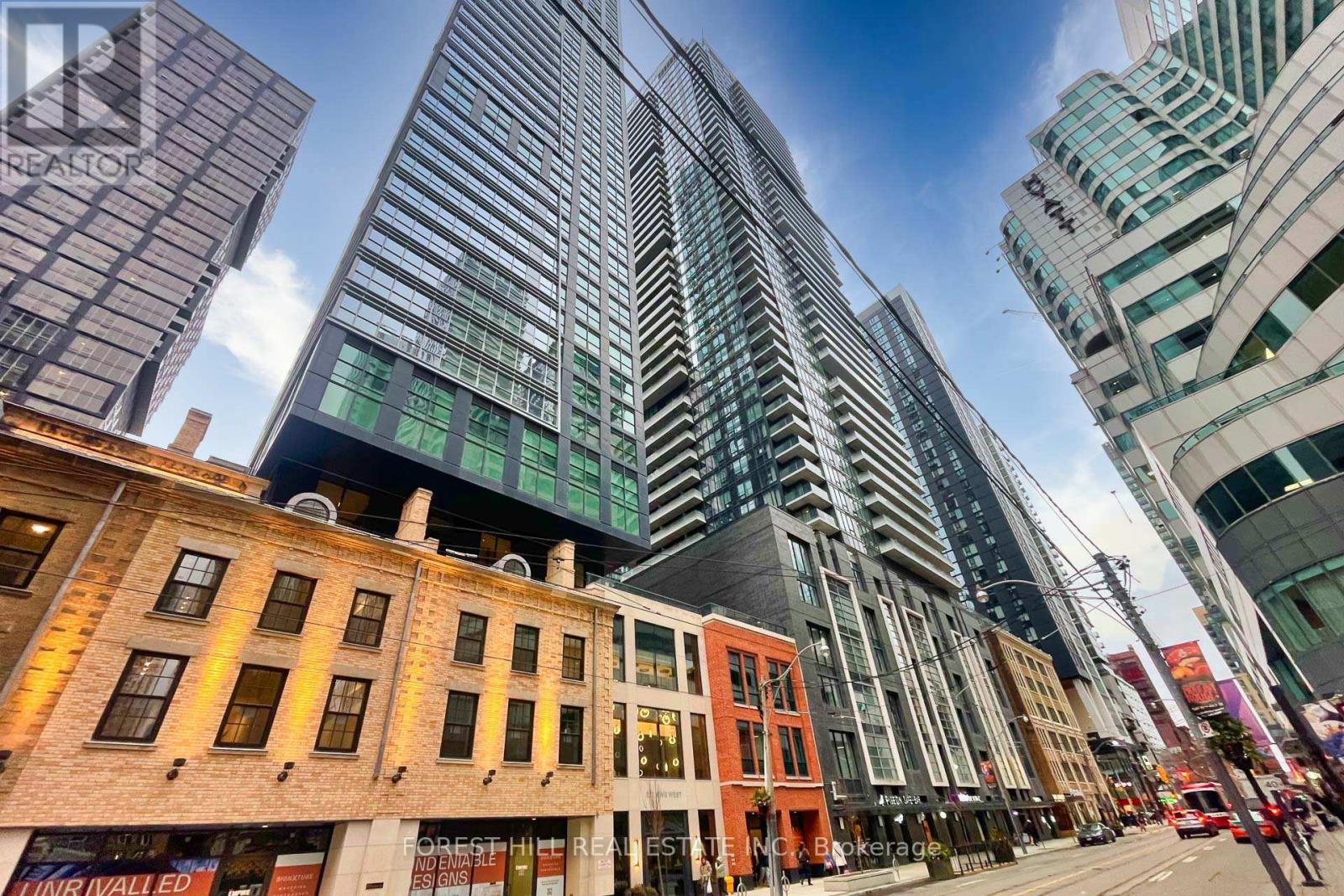 4006 - 327 King Street W, Toronto, Ontario  M5V 0W7 - Photo 2 - C11896210