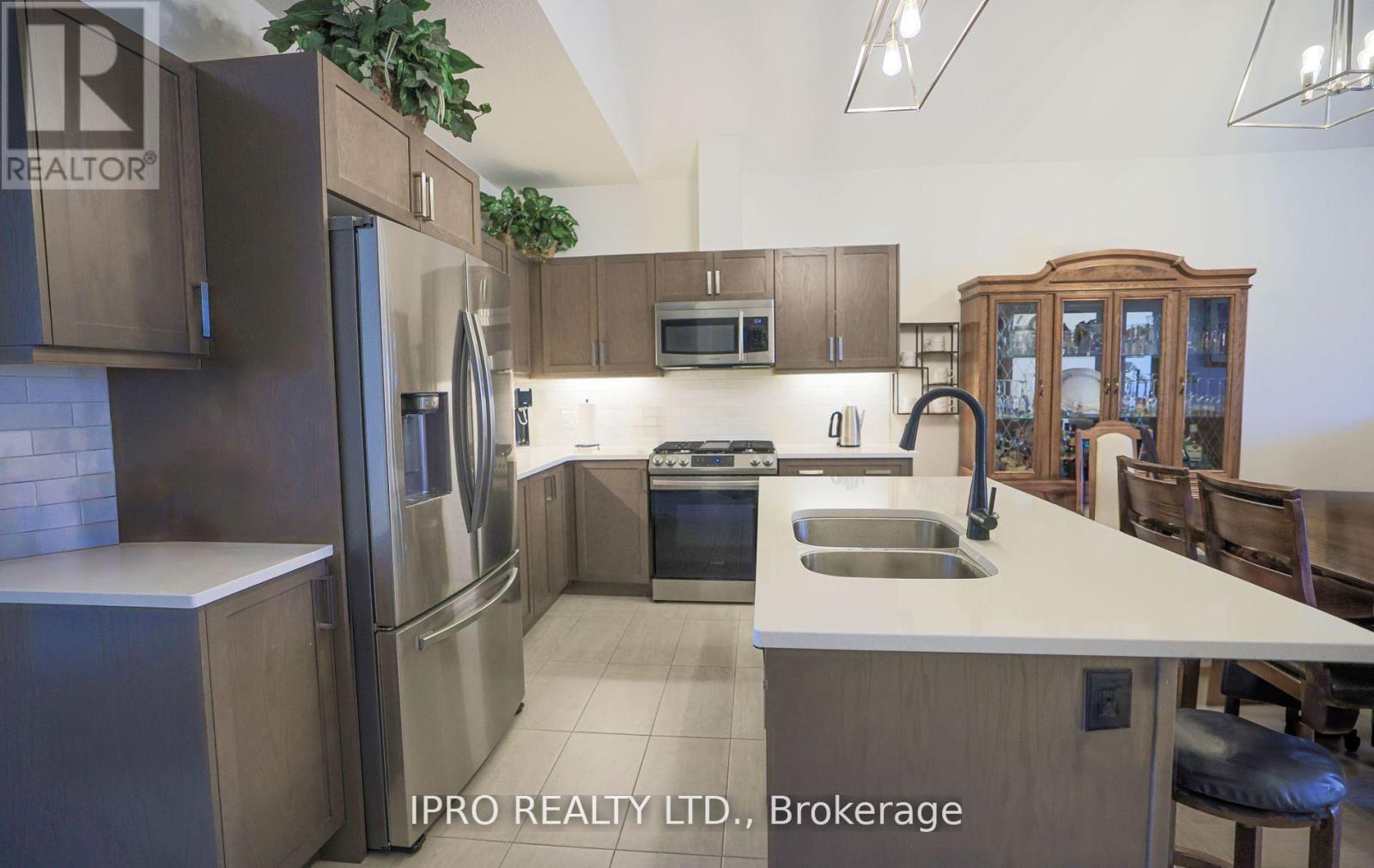 7 - 63 Compass Trail, Central Elgin, Ontario  N5L 0B8 - Photo 2 - X11916239