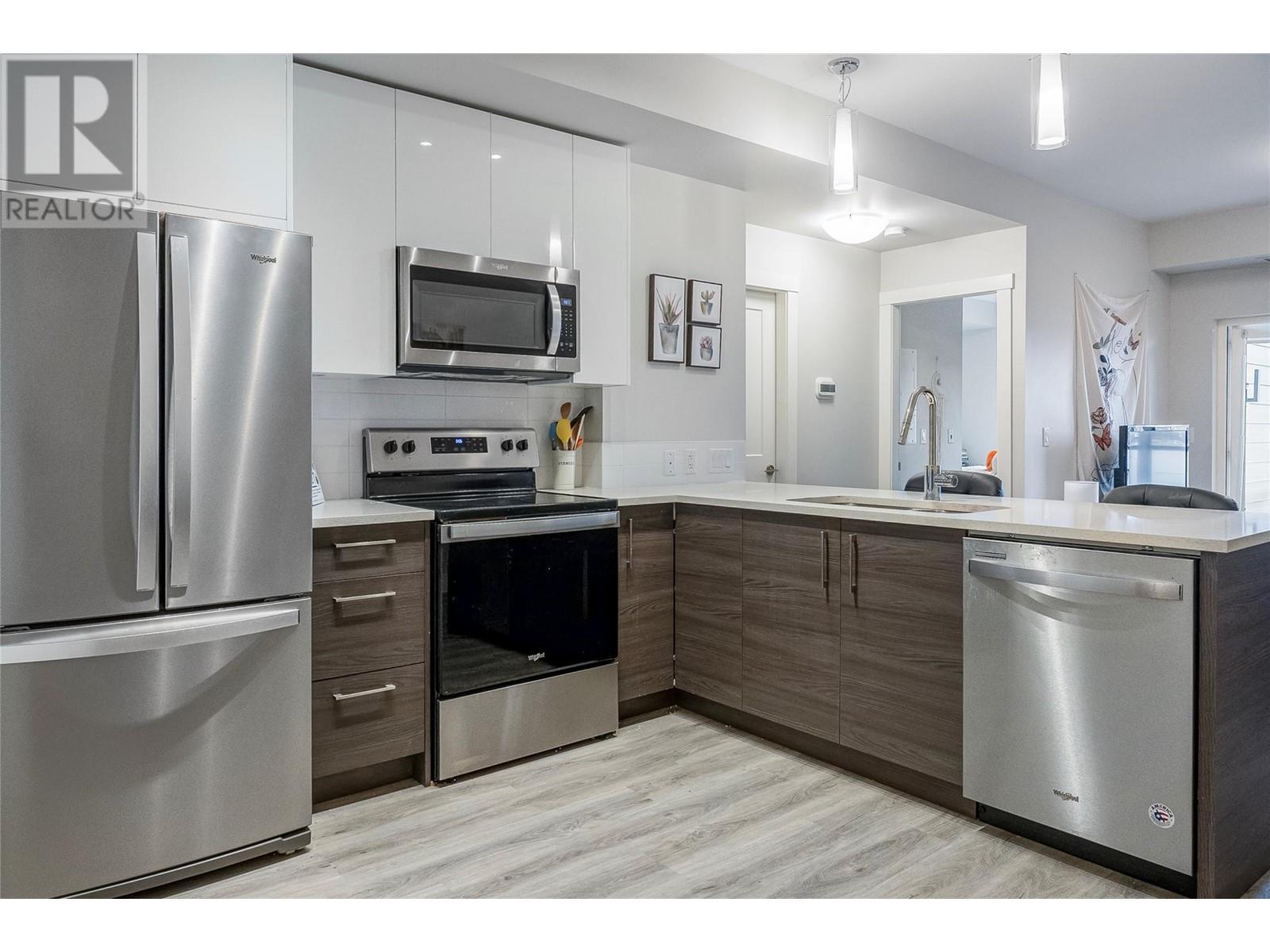 Property at 191 Hollywood Rd S Road Unit# 320 image 1