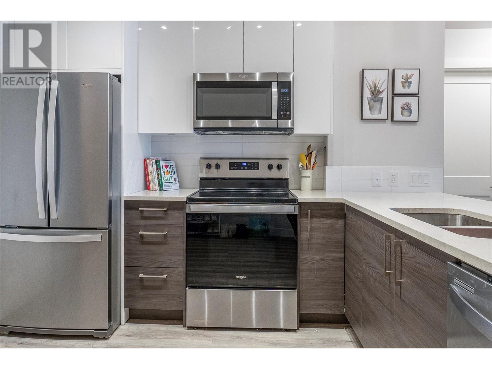 Property at 191 Hollywood Rd S Road Unit# 320 image 3