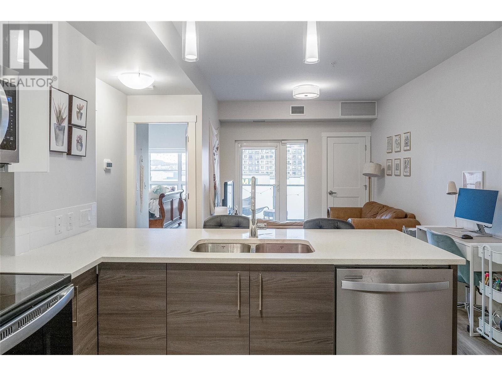 Property at 191 Hollywood Rd S Road Unit# 320 image 4