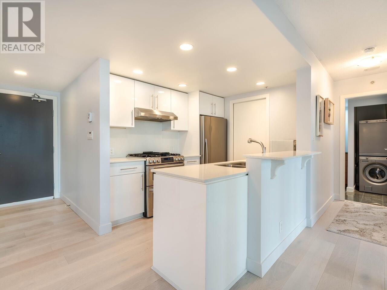1201 455 Beach Crescent, Vancouver, British Columbia V6Z 3E5 - Photo 2 - R2954606