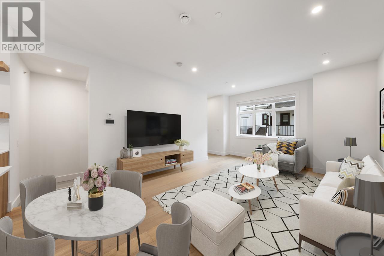 Listing Picture 11 of 36 : 1369 E 24TH AVENUE, Vancouver / 溫哥華 - 魯藝地產 Yvonne Lu Group - MLS Medallion Club Member