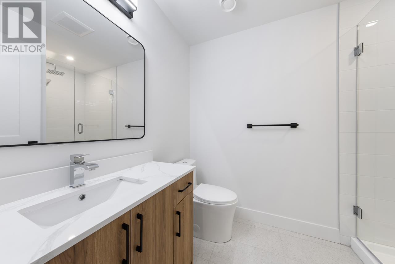 Listing Picture 20 of 36 : 1369 E 24TH AVENUE, Vancouver / 溫哥華 - 魯藝地產 Yvonne Lu Group - MLS Medallion Club Member