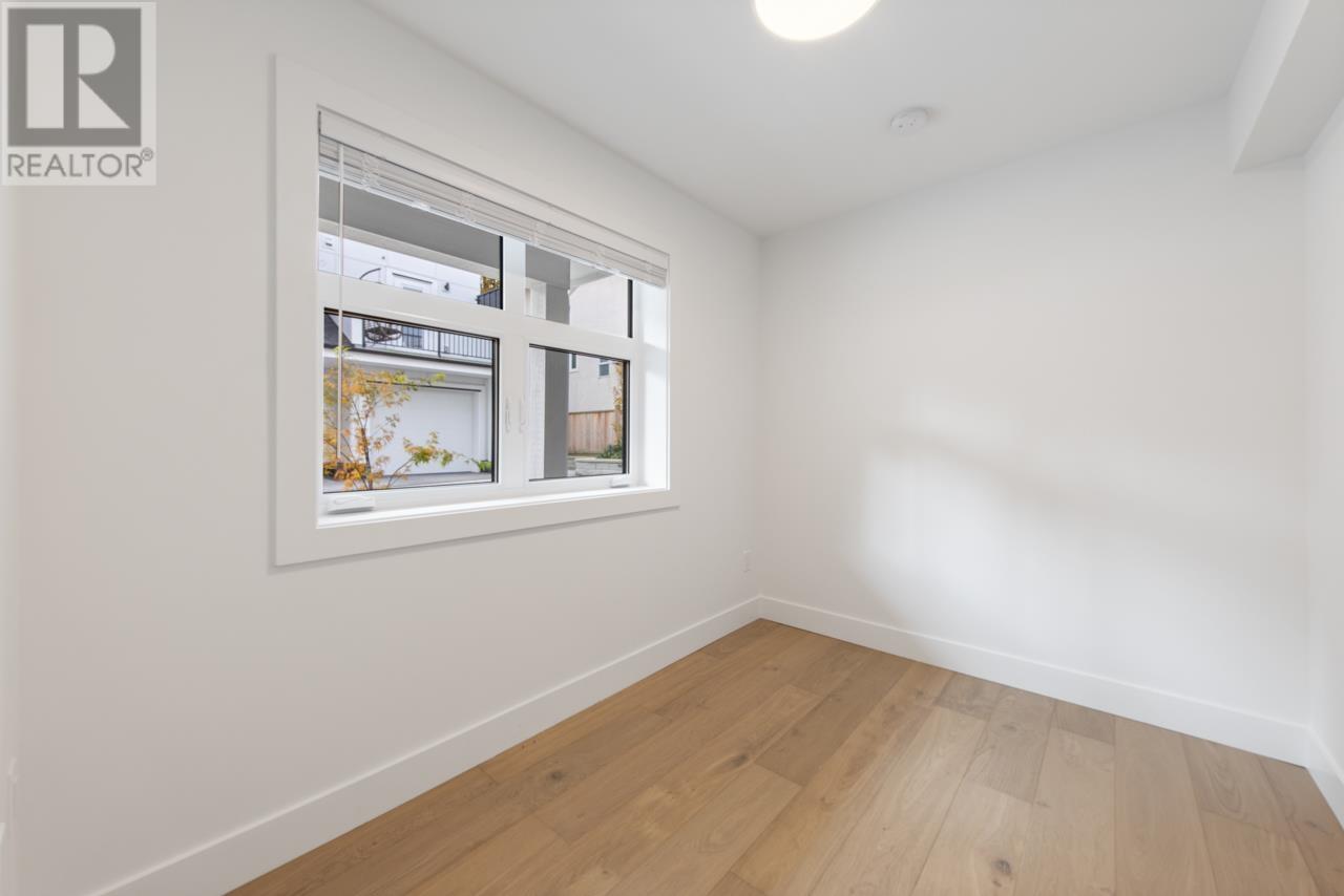 Listing Picture 22 of 36 : 1369 E 24TH AVENUE, Vancouver / 溫哥華 - 魯藝地產 Yvonne Lu Group - MLS Medallion Club Member