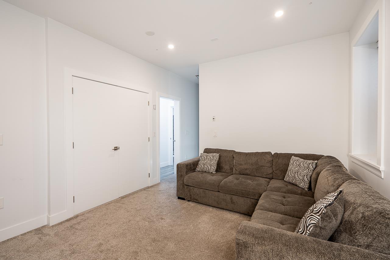 17163 0a Avenue, Surrey, British Columbia  V3Z 0Y9 - Photo 22 - R2946637