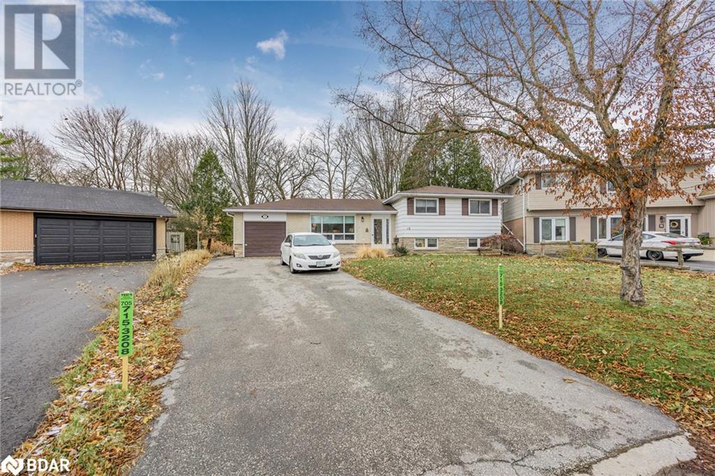 12 Curtiss Court, Barrie, Ontario  L4M 2M7 - Photo 4 - 40689076