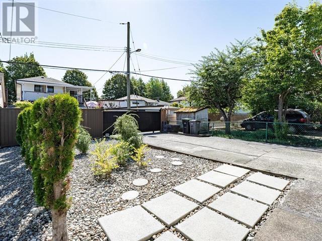 Listing Picture 4 of 20 : 5938 BERKELEY STREET, Vancouver / 溫哥華 - 魯藝地產 Yvonne Lu Group - MLS Medallion Club Member