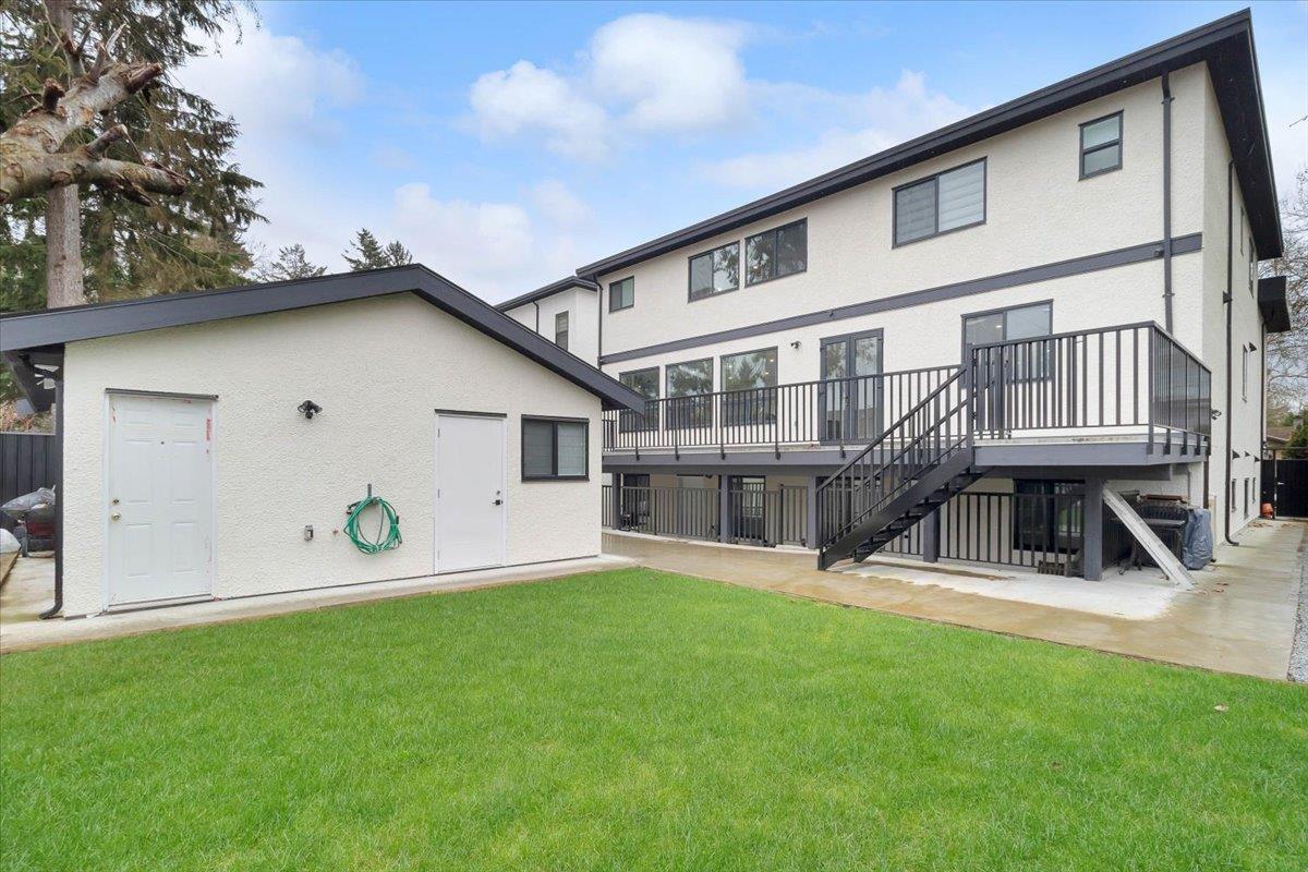 Property at 8995 QUEEN MARY BOULEVARD image 2
