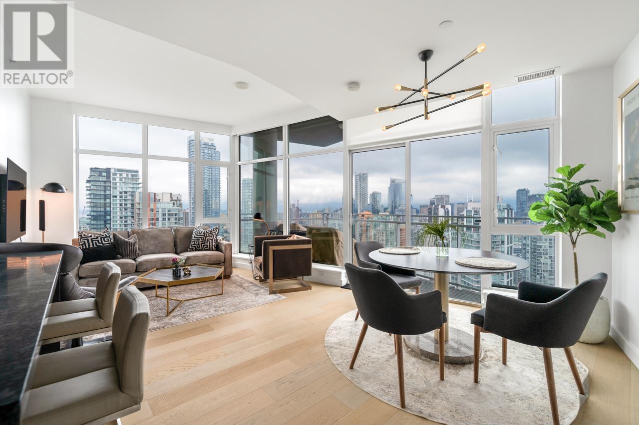 Listing Picture 2 of 27 : 3903 1372 SEYMOUR STREET, Vancouver / 溫哥華 - 魯藝地產 Yvonne Lu Group - MLS Medallion Club Member