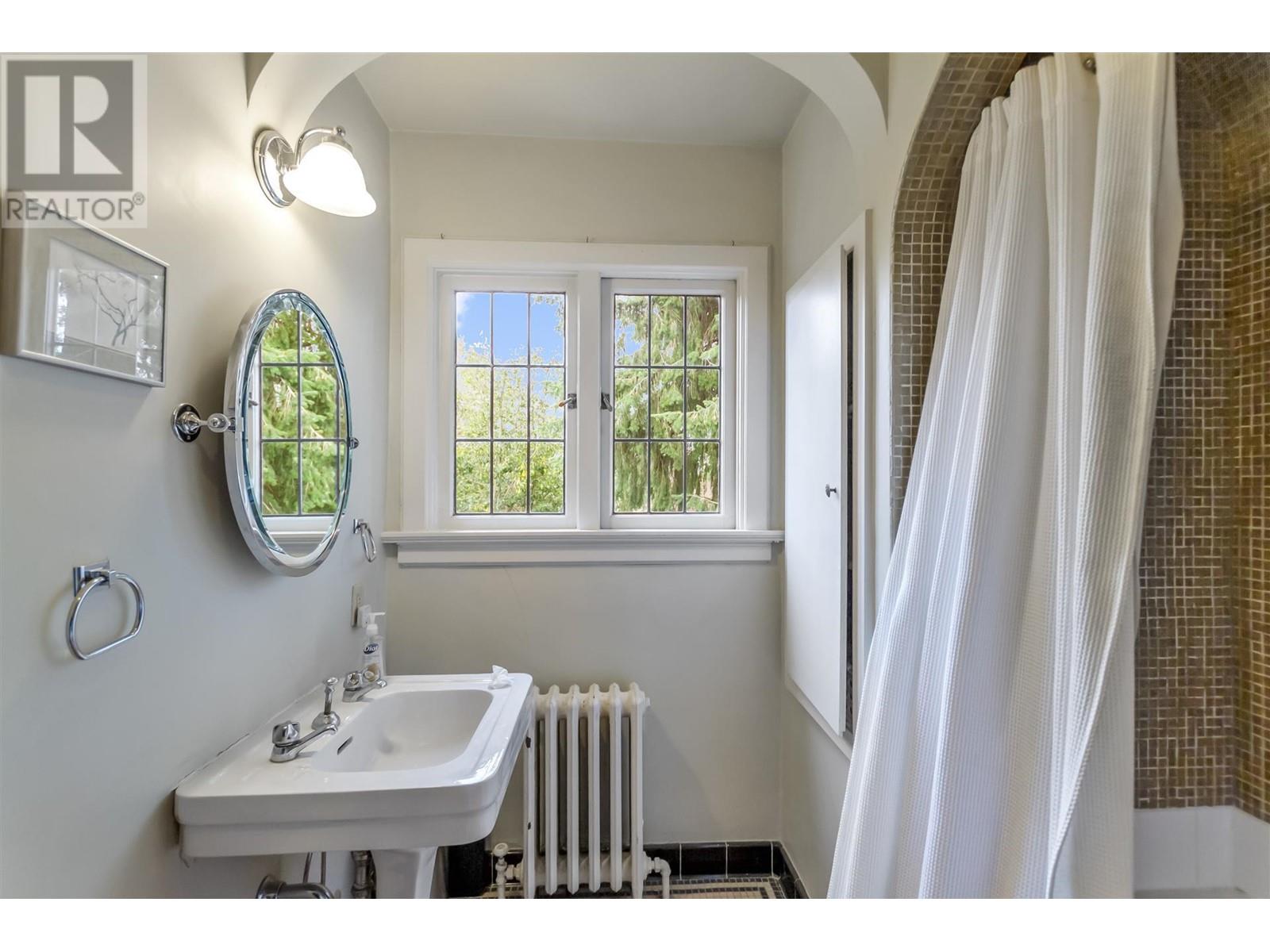 6037 Chancellor Boulevard, Vancouver, British Columbia  V6T 1E8 - Photo 12 - R2953195