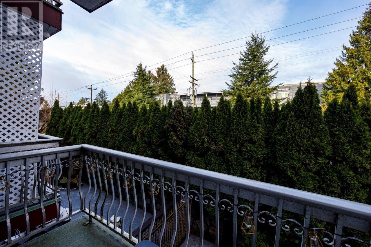 201 135 W 21st Street, North Vancouver, British Columbia  V7M 1Z2 - Photo 5 - R2954709