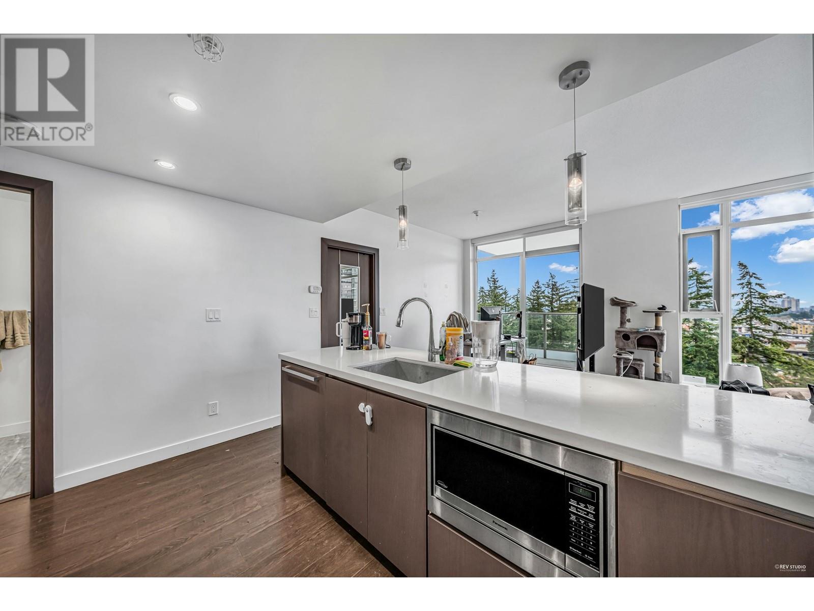 Listing Picture 4 of 15 : 1501 6538 NELSON AVENUE, Burnaby / 本拿比 - 魯藝地產 Yvonne Lu Group - MLS Medallion Club Member