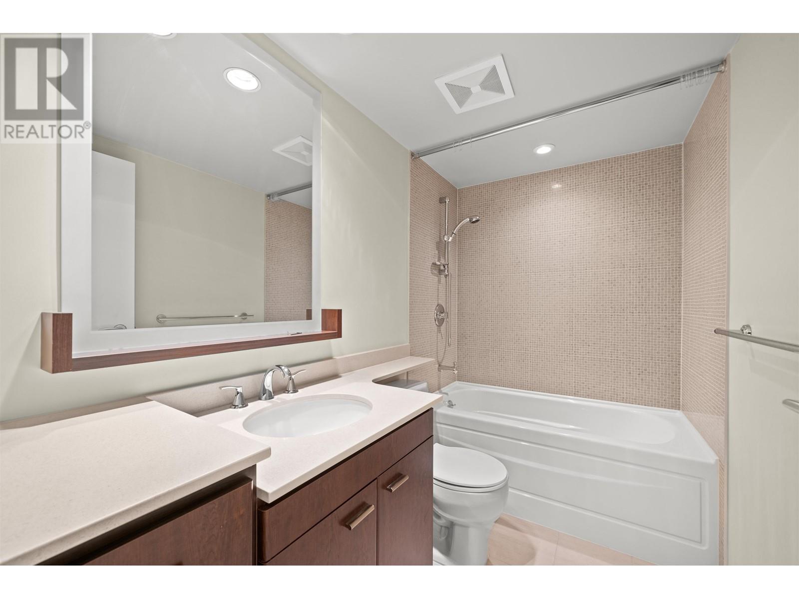 Listing Picture 18 of 35 : 3103 455 BEACH CRESCENT, Vancouver / 溫哥華 - 魯藝地產 Yvonne Lu Group - MLS Medallion Club Member