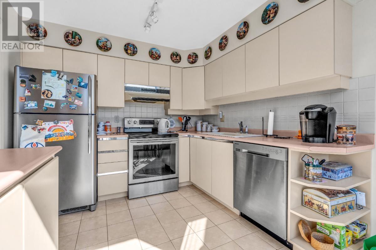 201 570 18th Street, West Vancouver, British Columbia  V7V 3V7 - Photo 10 - R2954725