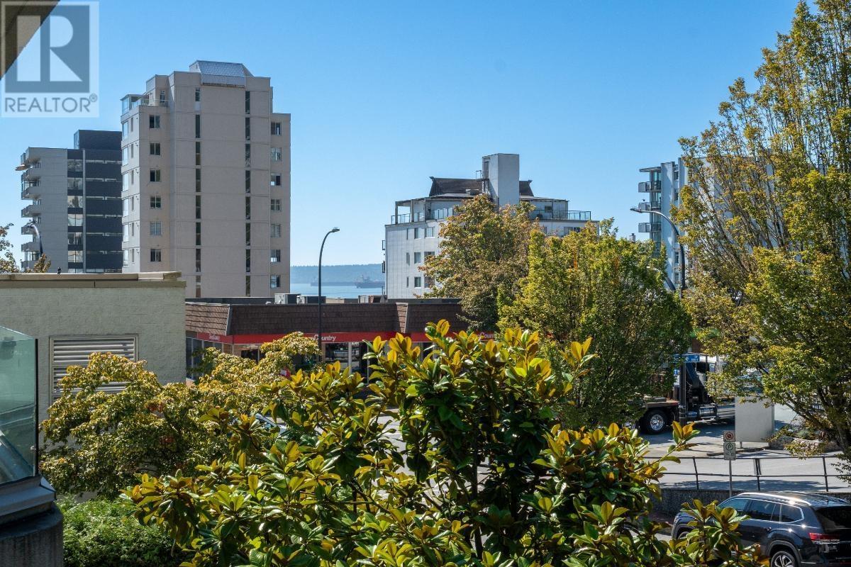 201 570 18th Street, West Vancouver, British Columbia  V7V 3V7 - Photo 22 - R2954725