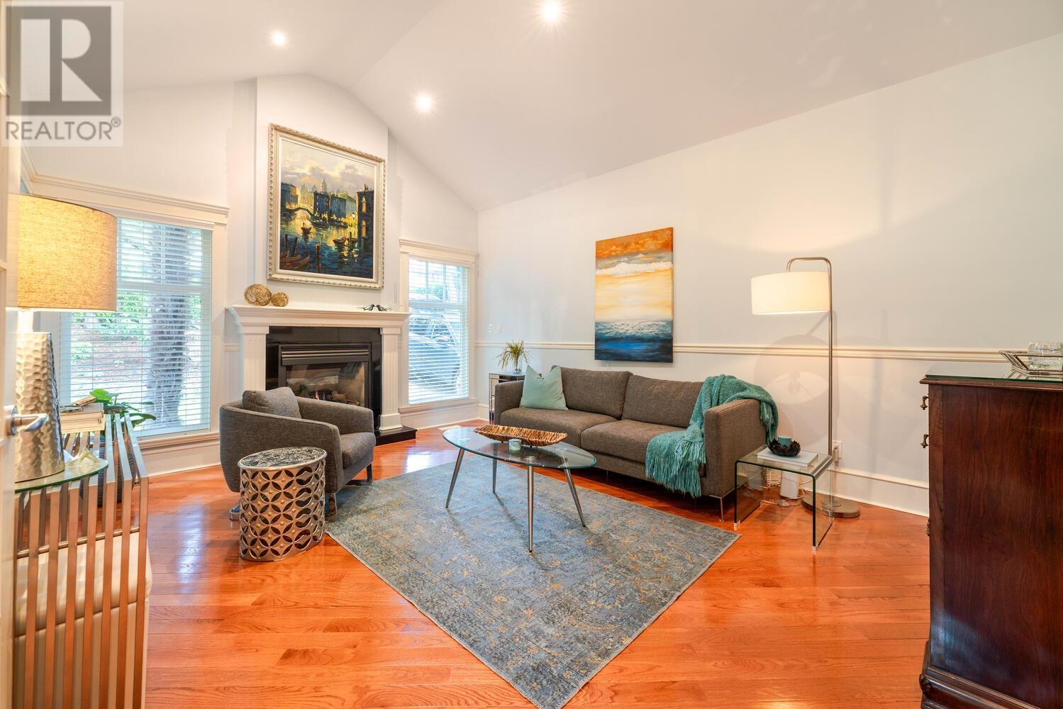 Property at 1630 LAWSON AVENUE image 4