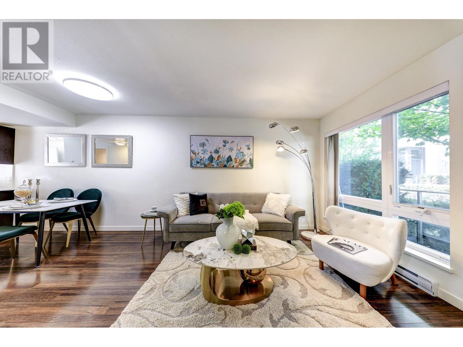 Listing Picture 5 of 34 : 4858 ELDORADO MEWS, Vancouver / 溫哥華 - 魯藝地產 Yvonne Lu Group - MLS Medallion Club Member