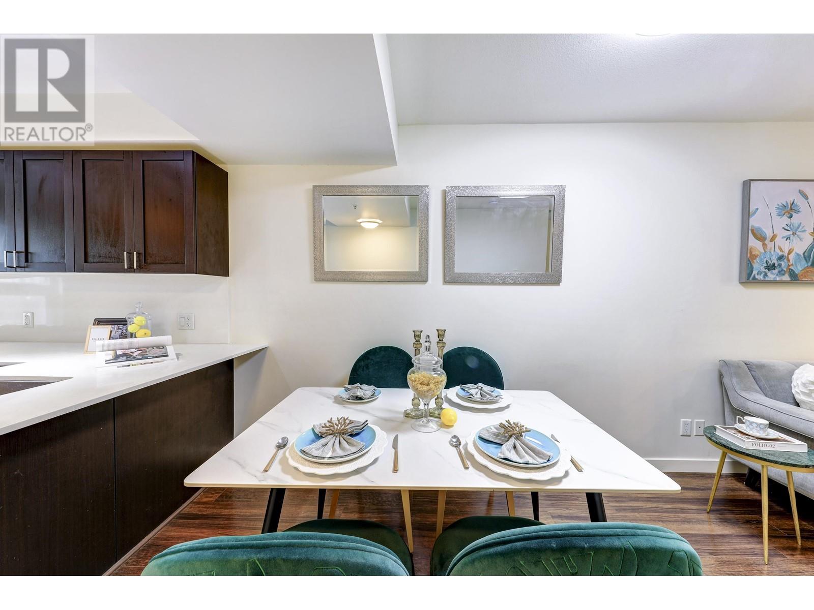 Listing Picture 11 of 34 : 4858 ELDORADO MEWS, Vancouver / 溫哥華 - 魯藝地產 Yvonne Lu Group - MLS Medallion Club Member