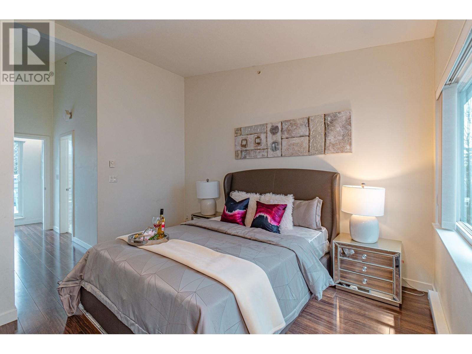 Listing Picture 25 of 34 : 4858 ELDORADO MEWS, Vancouver / 溫哥華 - 魯藝地產 Yvonne Lu Group - MLS Medallion Club Member