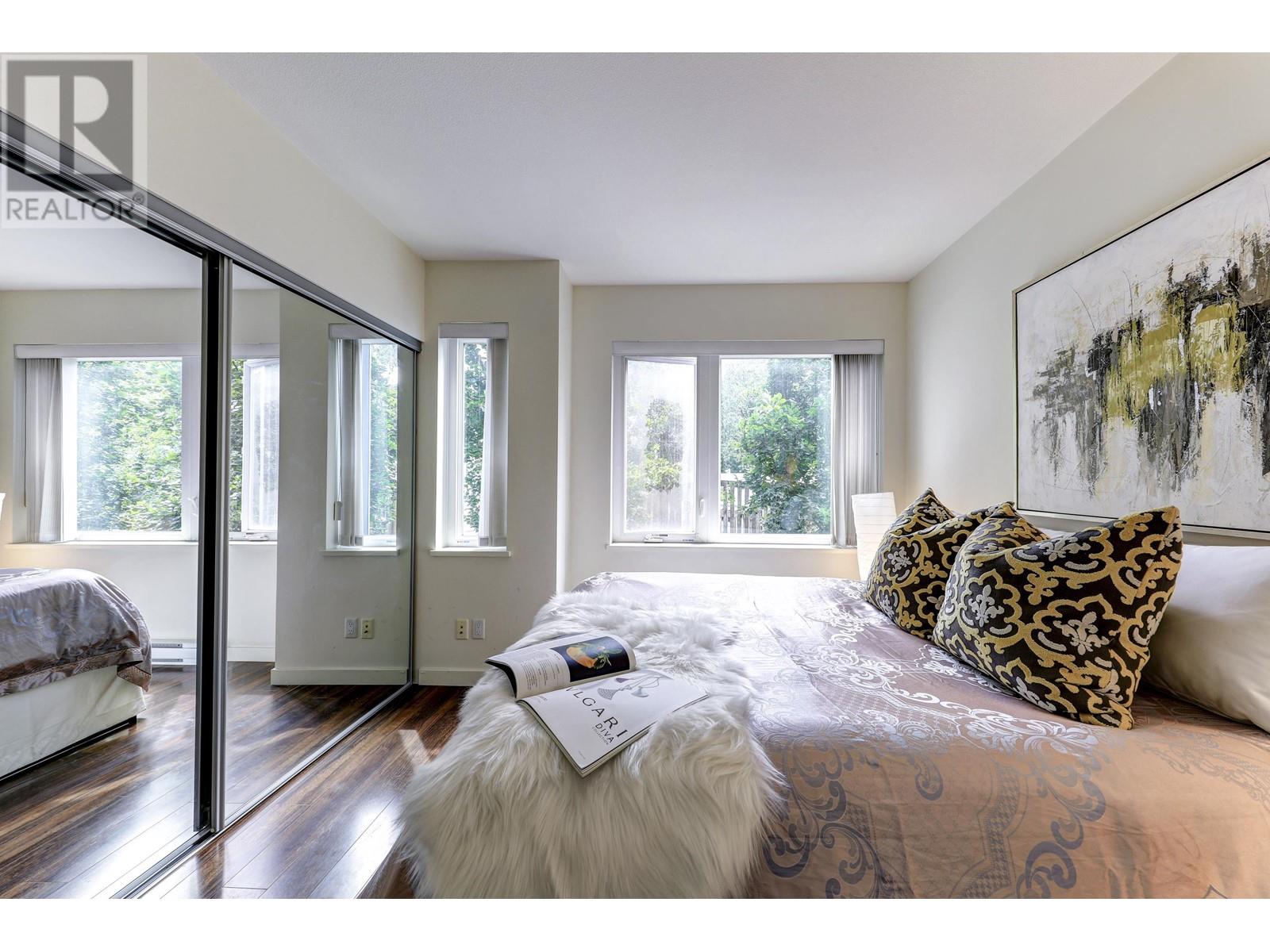 Listing Picture 33 of 34 : 4858 ELDORADO MEWS, Vancouver / 溫哥華 - 魯藝地產 Yvonne Lu Group - MLS Medallion Club Member