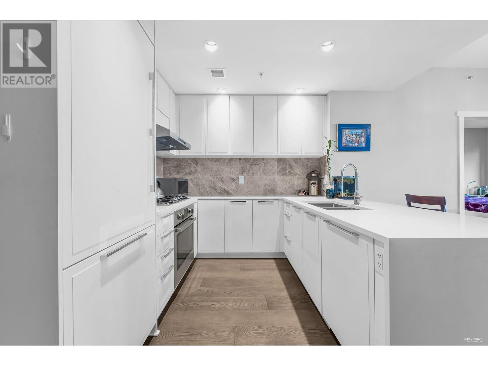 808 118 Carrie Cates Court, North Vancouver, British Columbia V7L 0B2 - Photo 10 - R2952370