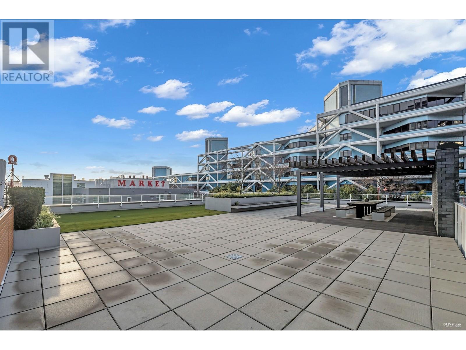 808 118 Carrie Cates Court, North Vancouver, British Columbia V7L 0B2 - Photo 4 - R2952370