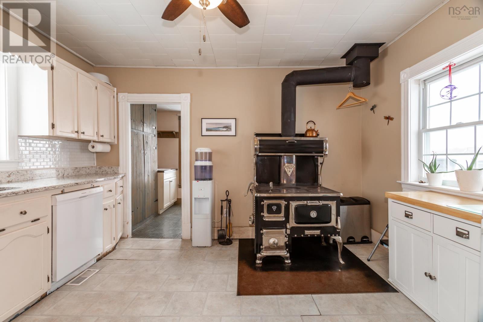 710 Main Street, Lawrencetown, Nova Scotia  B0S 1M0 - Photo 14 - 202500548