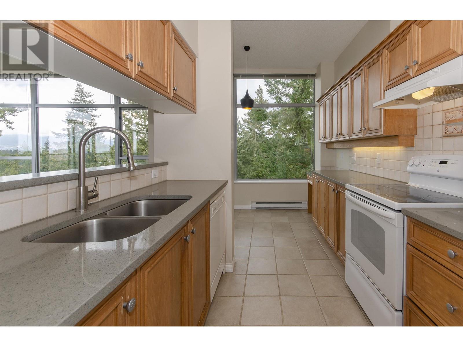 Listing Picture 20 of 26 : 1703 5639 HAMPTON PLACE, Vancouver / 溫哥華 - 魯藝地產 Yvonne Lu Group - MLS Medallion Club Member