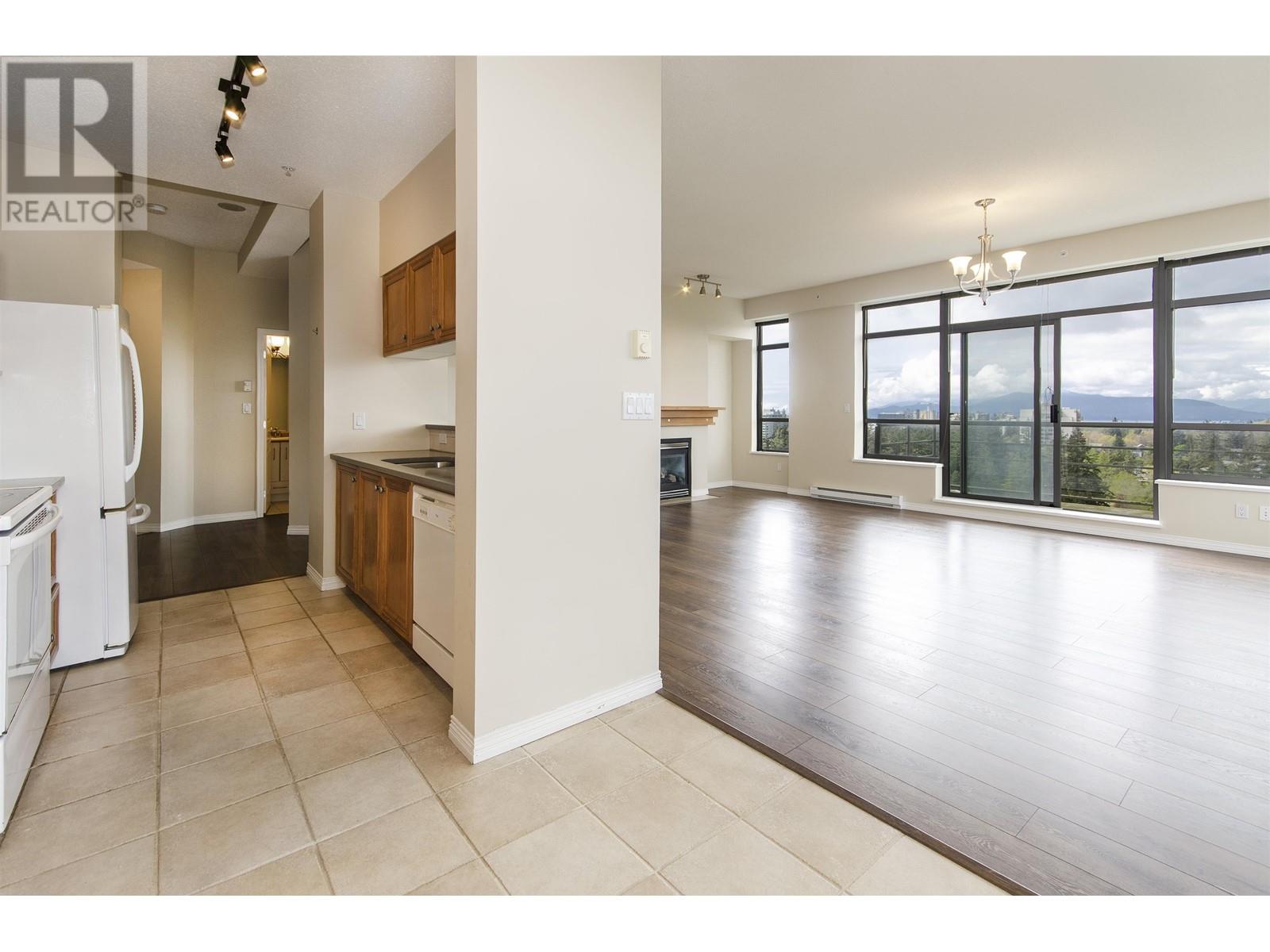 Listing Picture 21 of 26 : 1703 5639 HAMPTON PLACE, Vancouver / 溫哥華 - 魯藝地產 Yvonne Lu Group - MLS Medallion Club Member