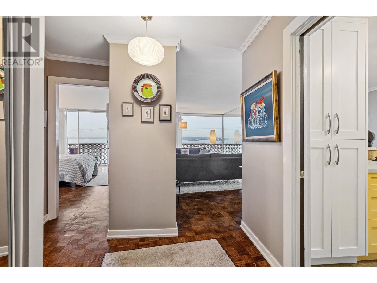 303 2135 Argyle Avenue, West Vancouver, British Columbia  V7V 1A5 - Photo 15 - R2954736