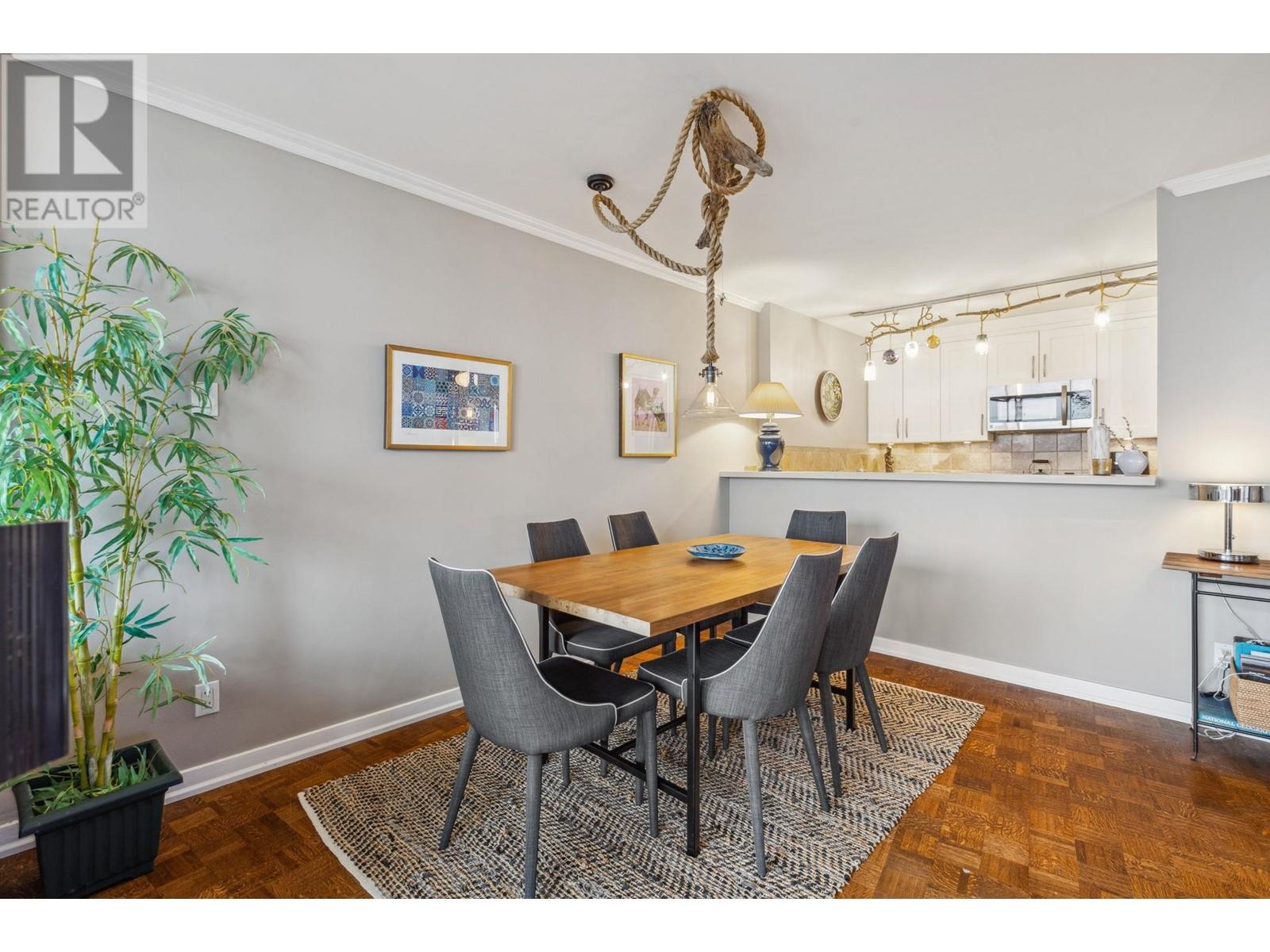 303 2135 Argyle Avenue, West Vancouver, British Columbia  V7V 1A5 - Photo 21 - R2954736